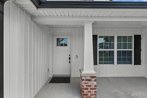 Exterior - 2502 Oak St, Jackson, MO 63755 photo 2 of 8
