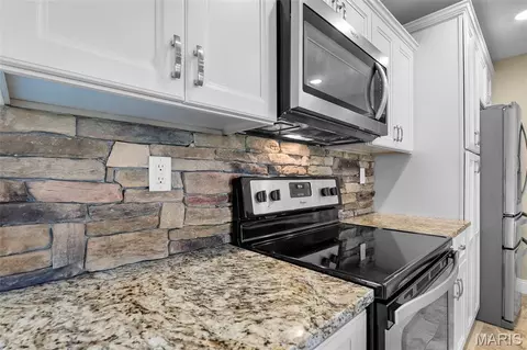 Kitchen - 2502 Oak St, Jackson, MO 63755 photo 1 of 3