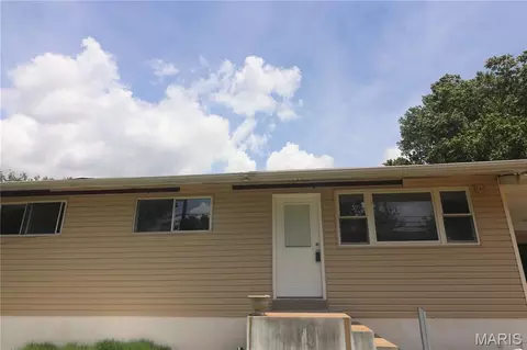 2266 Starling Airport Rd, Arnold, MO 63010