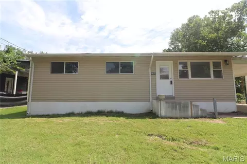 2266 Starling Airport Rd, Arnold, MO 63010