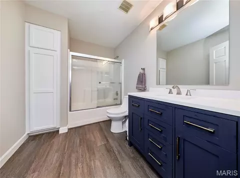 Bath - 16873 Enderbush Ln, Eureka, MO 63025 photo 4 of 6