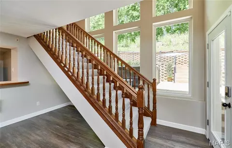 Entry Way - 16873 Enderbush Ln, Eureka, MO 63025 photo 5 of 8