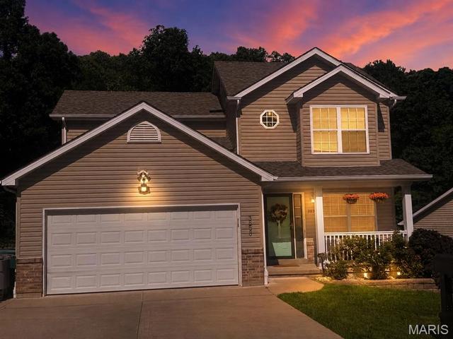 3858 Country Club Dr, Imperial, MO 63052