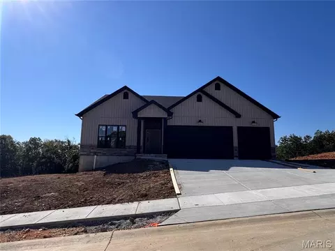 738 Blake Dr, Hillsboro, MO 63050