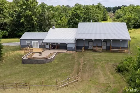 211 Henry Hicks Rd, Herod, IL 62947