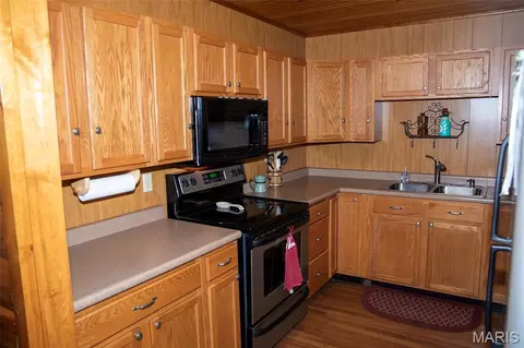 Kitchen - 211 Henry Hicks Rd, Herod, IL 62947 photo 2 of 3