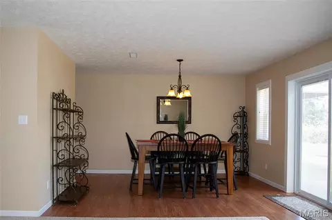Dining - 211 Henry Hicks Rd, Herod, IL 62947 photo 2 of 2