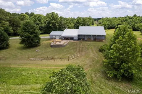Exterior - 211 Henry Hicks Rd, Herod, IL 62947 photo 2 of 6