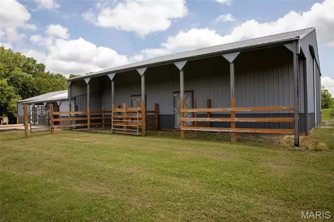 Exterior - 211 Henry Hicks Rd, Herod, IL 62947 photo 5 of 6