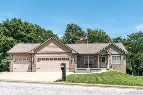 762 Bridgewater Xing, Villa Ridge, MO 63089