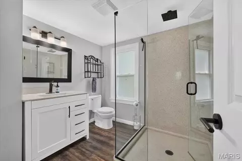 Bath - 1024 Rose Hill Ln, Ellisville, MO 63021 photo 2 of 2