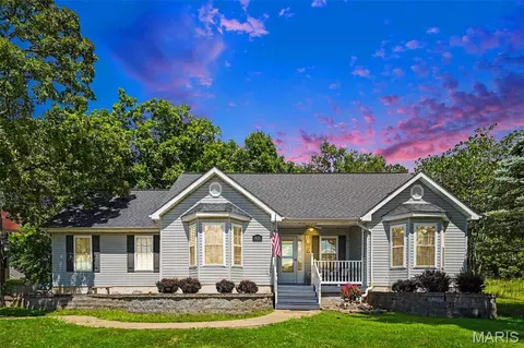 9618 E Vista Dr, Hillsboro, MO 63050