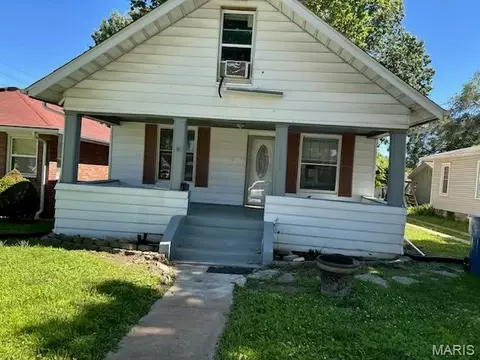 2639 Sanford Ave, Alton, IL 62002