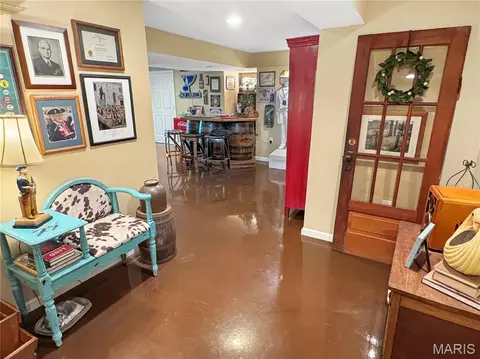 Entry Way - 17432 Hilltop Ridge Dr, Eureka, MO 63025 photo 3 of 3