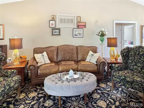 Living - 17432 Hilltop Ridge Dr, Eureka, MO 63025 photo 6 of 7