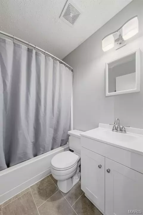 Bath - 2654 Elm Dr, Arnold, MO 63010 photo 1 of 2