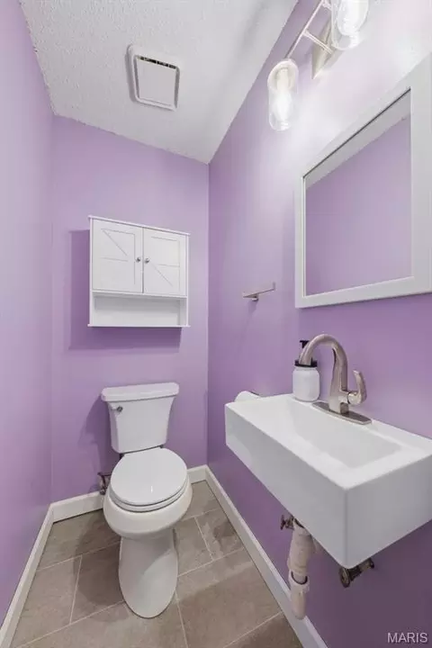 Bath - 2654 Elm Dr, Arnold, MO 63010 photo 2 of 2