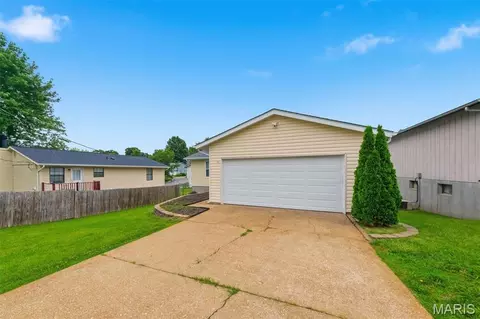 Exterior - 2654 Elm Dr, Arnold, MO 63010 photo 2 of 7