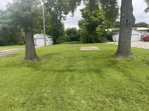 17 Judith St, Cahokia, IL 62206