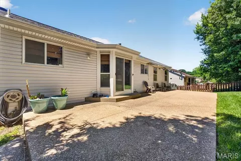 Exterior - 1815 Fox Pointe Dr, Arnold, MO 63010 photo 5 of 11