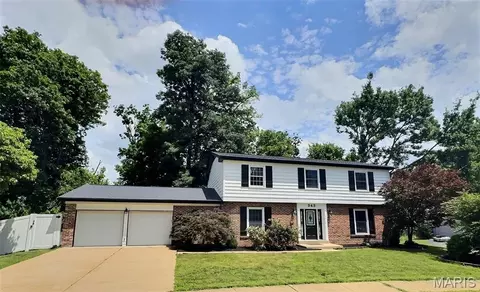 343 Ridge Trail Dr, Chesterfield, MO 63017