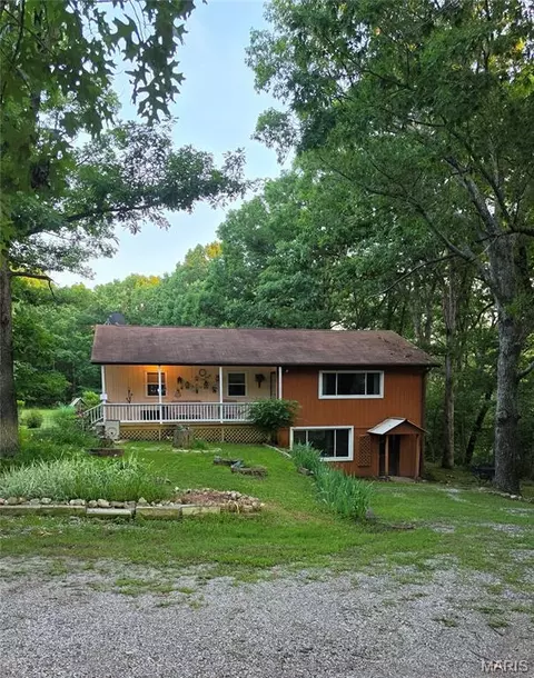 5072 Oak Tree Ln, House Springs, MO 63051