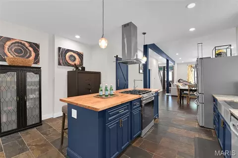 4033 Cleveland Ave, Saint Louis, MO 63110