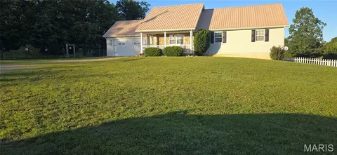 13996 Sherwood Ln, Plato, MO 65552