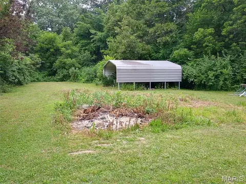 Exterior - 805 Phillips Ave, Salem, MO 65560 photo 2 of 4