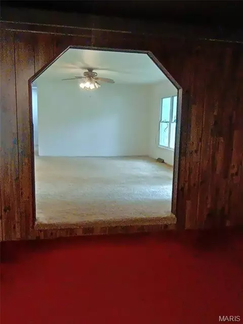 Living - 805 Phillips Ave, Salem, MO 65560 photo 5 of 6