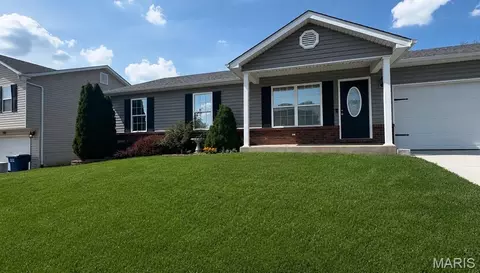 110 Chestnut Ridge Dr, Wright City, MO 63390