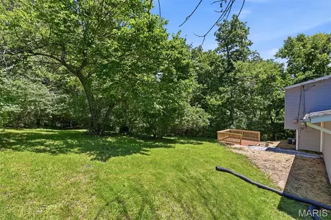 Exterior - 25 Apache Trl, Fenton, MO 63026 photo 1 of 3