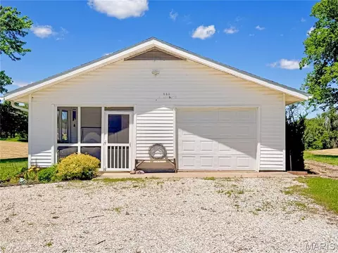 Exterior - 180 E Woodard St, Leonard, MO 63451 photo 5 of 9