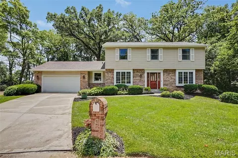 6 White Bark Ct, Saint Charles, MO 63304