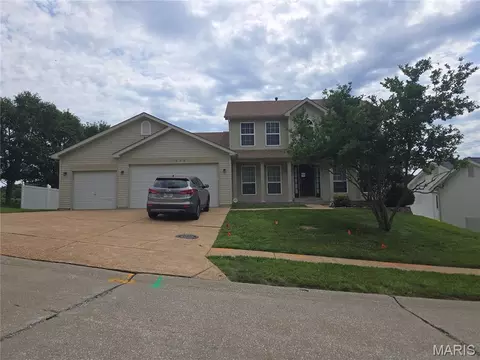 1900 Old Hickory Ct, Arnold, MO 63010