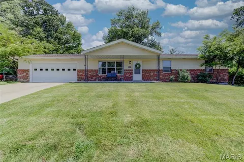 2235 Saint Peters Howell Rd, Saint Peters, MO 63376