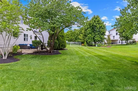 Exterior - 212 Chestnut Hill Dr, O'fallon, MO 63368 photo 9 of 9