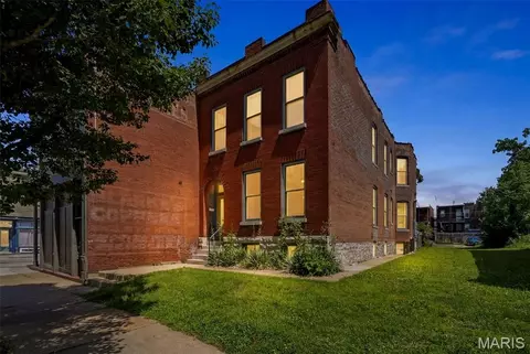 4249 Arco Ave, Saint Louis, MO 63110