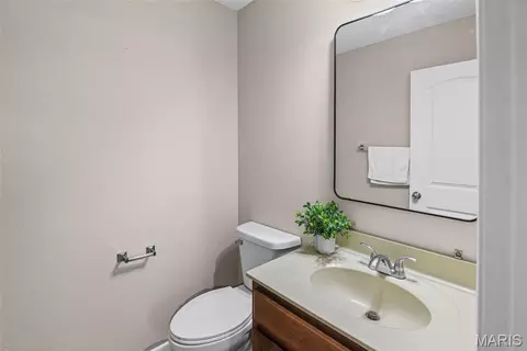 Bath - 506 E Washington St, O'fallon, IL 62269 photo 1 of 3