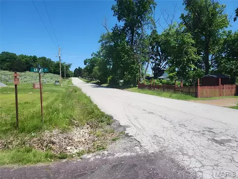 Other - 429 Orr St, Pacific, MO 63069 photo 2 of 3