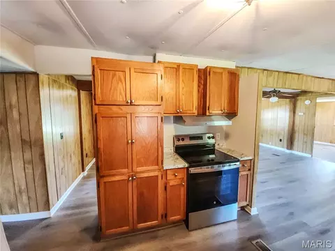 Kitchen - 429 Orr St, Pacific, MO 63069 photo 1 of 1