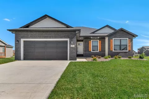 5 Tether Ct, Hamel, IL 62046