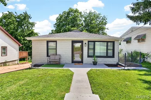 128 Laredo Ave, Mehlville, MO 63125