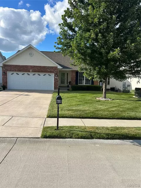 68 Coppergate Ct #16A, Saint Peters, MO 63376