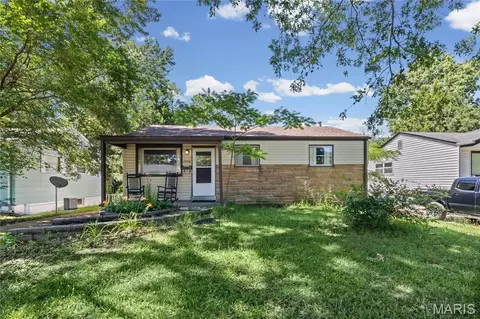 8644 Harold Dr, Berkeley, MO 63134