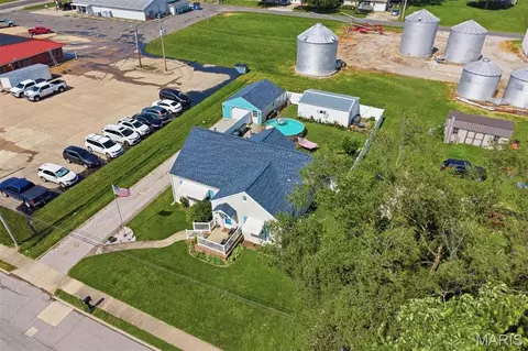 View/Area - 209 S Broadway, Hoffman, IL 62250 photo 2 of 5