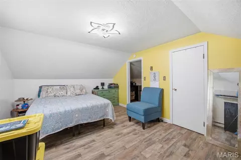 Bedroom - 209 S Broadway, Hoffman, IL 62250 photo 6 of 6
