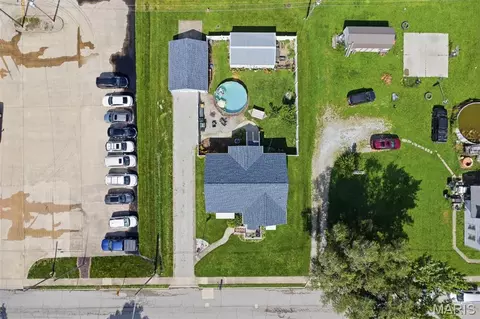 View/Area - 209 S Broadway, Hoffman, IL 62250 photo 3 of 5