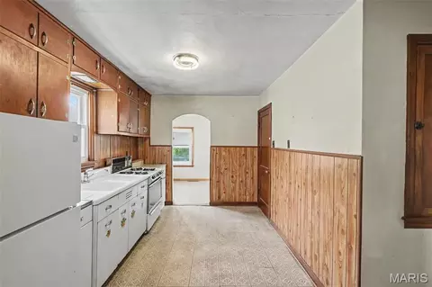 Kitchen - 511 Averill Ave, Ferguson, MO 63135 photo 1 of 3