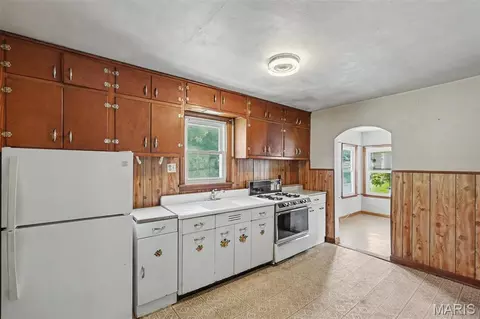 Kitchen - 511 Averill Ave, Ferguson, MO 63135 photo 3 of 3